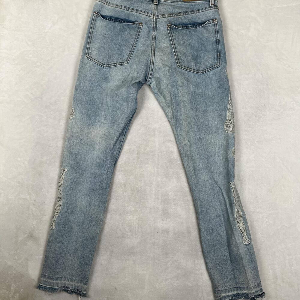 Mnml Jeans Mens 31x34 Blue Slim Skinny Bones Embroidered Denim Light Wash Pants - Picture 6 of 10